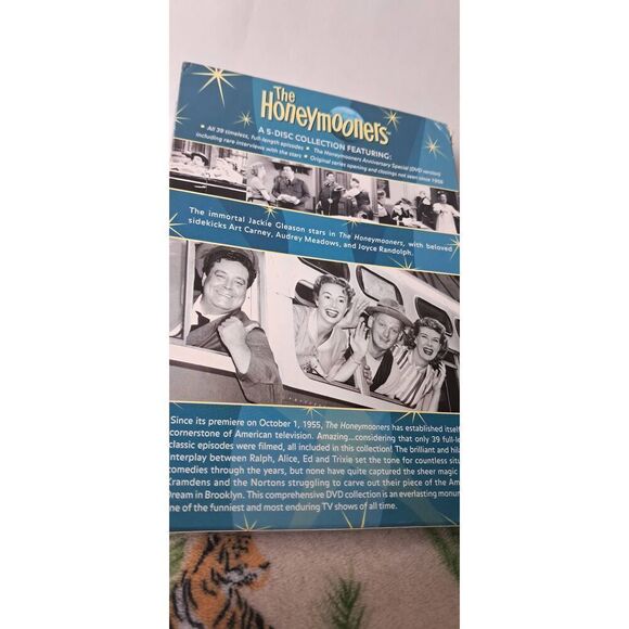 The Honeymooners -Classic 39 Episodes (DVD, 2003, 5-Disc Set) Good Condition - Picture 2 of 4